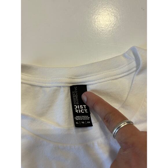 Mommy Needs a Gummy T-shirt Funny Relatable Mom Tee - Picture 3 of 4